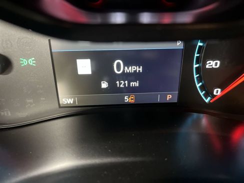 Used 2022 Chevrolet Colorado Z71 AWD/4WD image 12