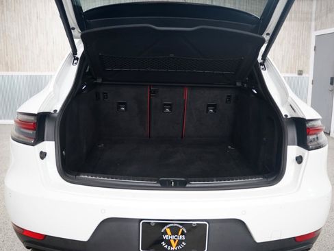 Used 2020 Porsche Macan AWD/4WD image 41