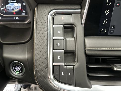 Used 2023 GMC Yukon AT4 w/ AT4 Premium Plus Package AWD/4WD image 44