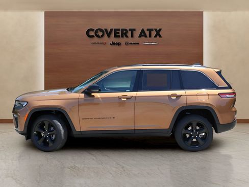 New 2026 Jeep Grand Cherokee Limited AWD/4WD image 2
