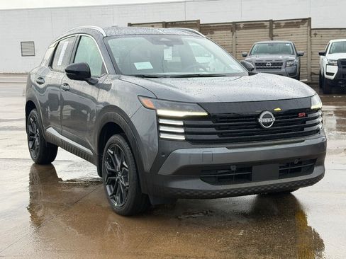 New 2026 Nissan Kicks SR FWD image 5