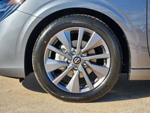 New 2026 Nissan Sentra SL w/ Floor Mat Package FWD image 11