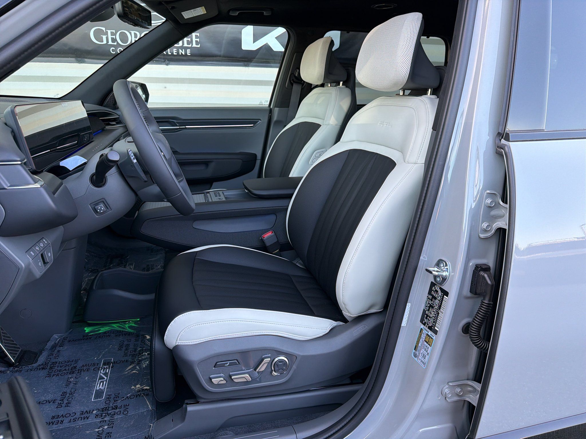 New 2026 Kia EV9 GT-Line AWD/4WD image 11