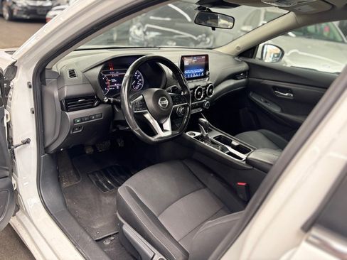 Used 2022 Nissan Sentra SV FWD image 9