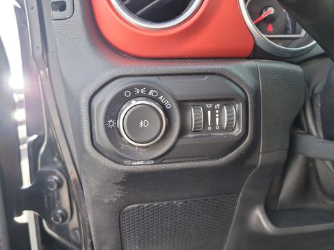 Used 2020 Jeep Wrangler Unlimited Rubicon image 31