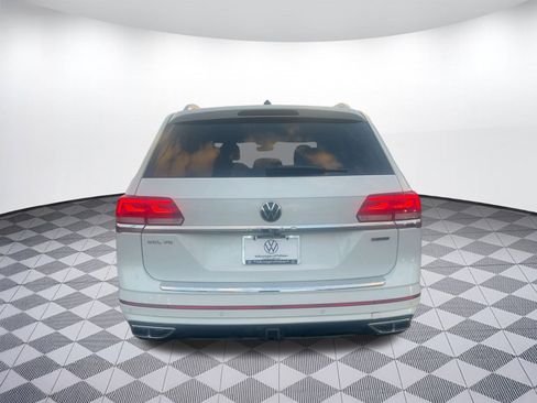 Used 2021 Volkswagen Atlas SEL Premium image 10