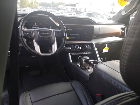 Used 2024 GMC Sierra 1500 Denali w/ Denali Reserve Package image 17