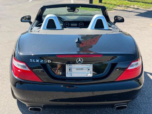 Used 2013 Mercedes-Benz SLK 250 image 11