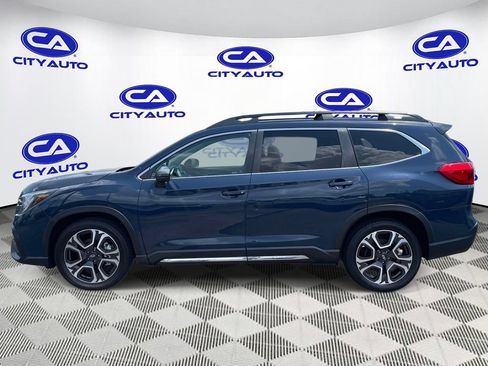 Used 2023 Subaru Ascent Limited w/ Technology Package AWD/4WD image 7