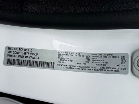 New 2026 Chrysler Pacifica Limited w/ S Appearance Package image 33