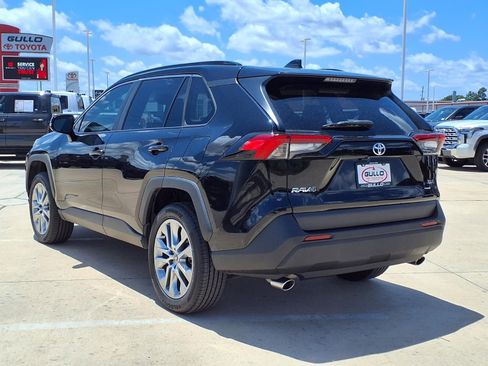 Certified 2023 Toyota RAV4 XLE Premium FWD image 2