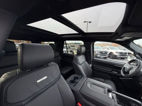 New 2025 Ford Expedition Max Platinum w/ Stealth Performance Package image 34