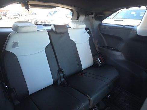 New 2026 Toyota Sienna XSE image 12