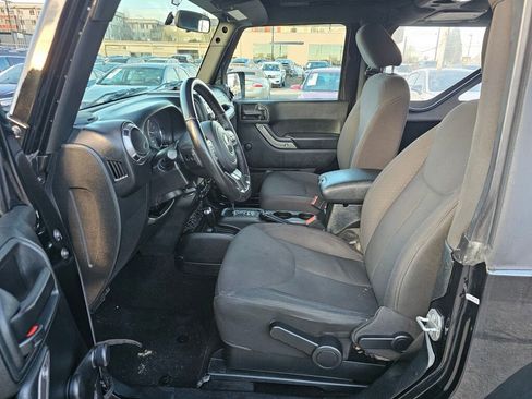 Used 2018 Jeep Wrangler Sport image 16