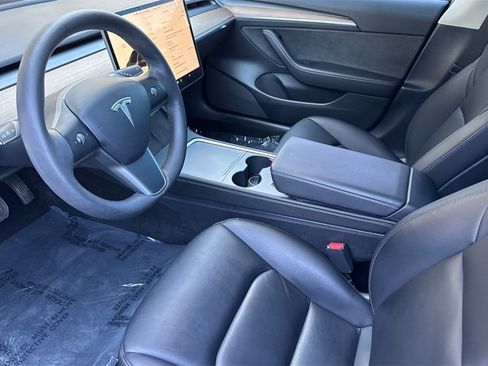 Used 2022 Tesla Model 3 . image 10