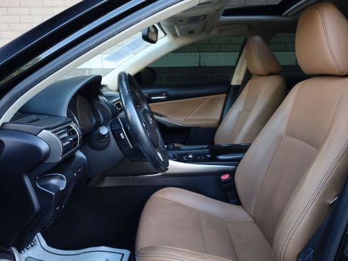 Used 2015 Lexus IS 250 w/ Premium Package RWD image 14