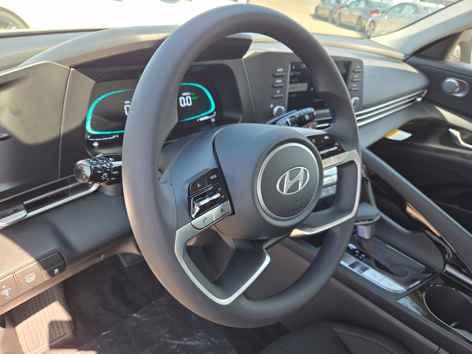 New 2026 Hyundai Elantra Hybrid FWD image 9