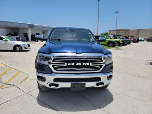 Used 2019 RAM 1500 Laramie AWD/4WD image 8