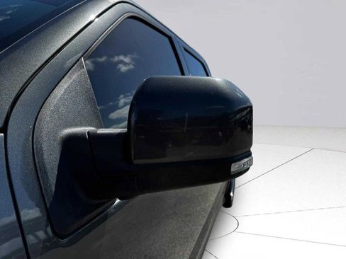 Used 2018 Ford F150 Lariat w/ Equipment Group 502A Luxury image 11