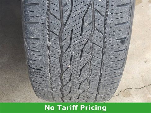 Used 2022 Buick Enclave Essence w/ Sport Touring Edition image 9