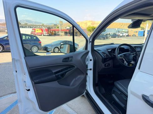 Used 2020 Ford Transit Connect XL FWD image 9