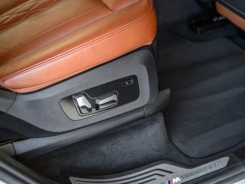 Used 2020 BMW X7 xDrive40i w/ M Sport Package AWD/4WD image 45