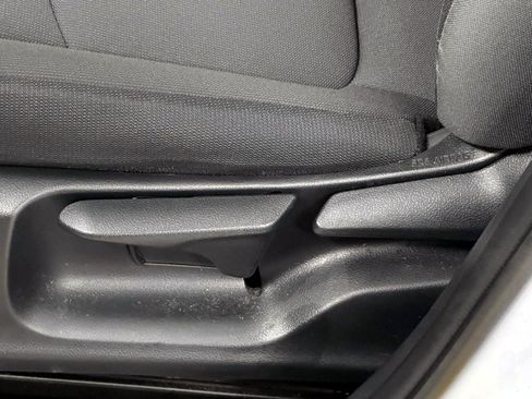 Used 2022 Toyota Corolla Cross LE w/ Moonroof Package AWD/4WD image 15