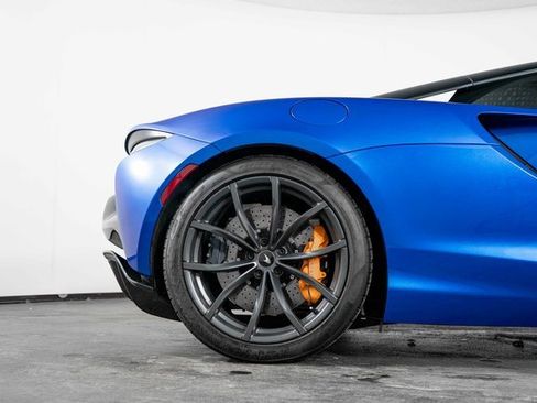 Used 2024 McLaren Artura Performance image 13
