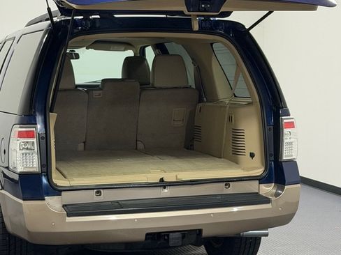 Used 2012 Ford Expedition XLT AWD/4WD image 12