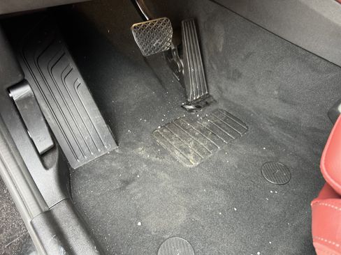 Certified 2025 BMW X4 xDrive30i image 17