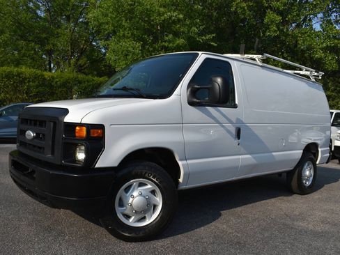 Used 2014 Ford E-350 and Econoline 350 Super Duty RWD image 44