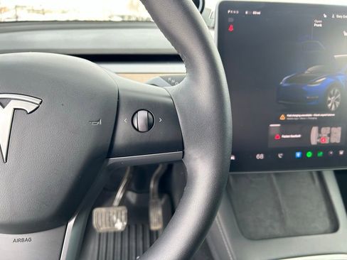 Used 2023 Tesla Model Y Long Range image 22