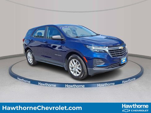 Used 2023 Chevrolet Equinox LS w/ LPO, Floor Liner Package FWD image 1