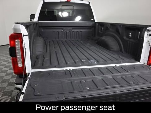 Used 2025 Ford F250 Lariat w/ Lariat Ultimate Package image 39