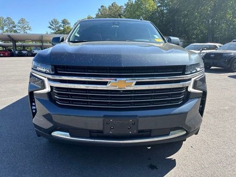Used 2021 Chevrolet Suburban LT w/ LT Signature Package AWD/4WD image 8