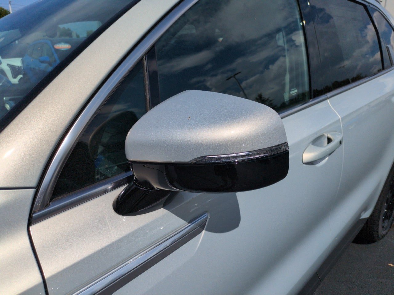New 2026 Kia Sorento S w/ S Panoramic Sunroof Package AWD/4WD image 11