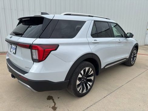Used 2025 Ford Explorer Platinum w/ LUX Leather Package AWD/4WD image 7