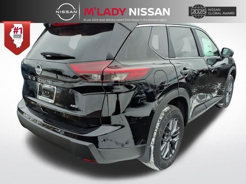 New 2026 Nissan Rogue S image 7