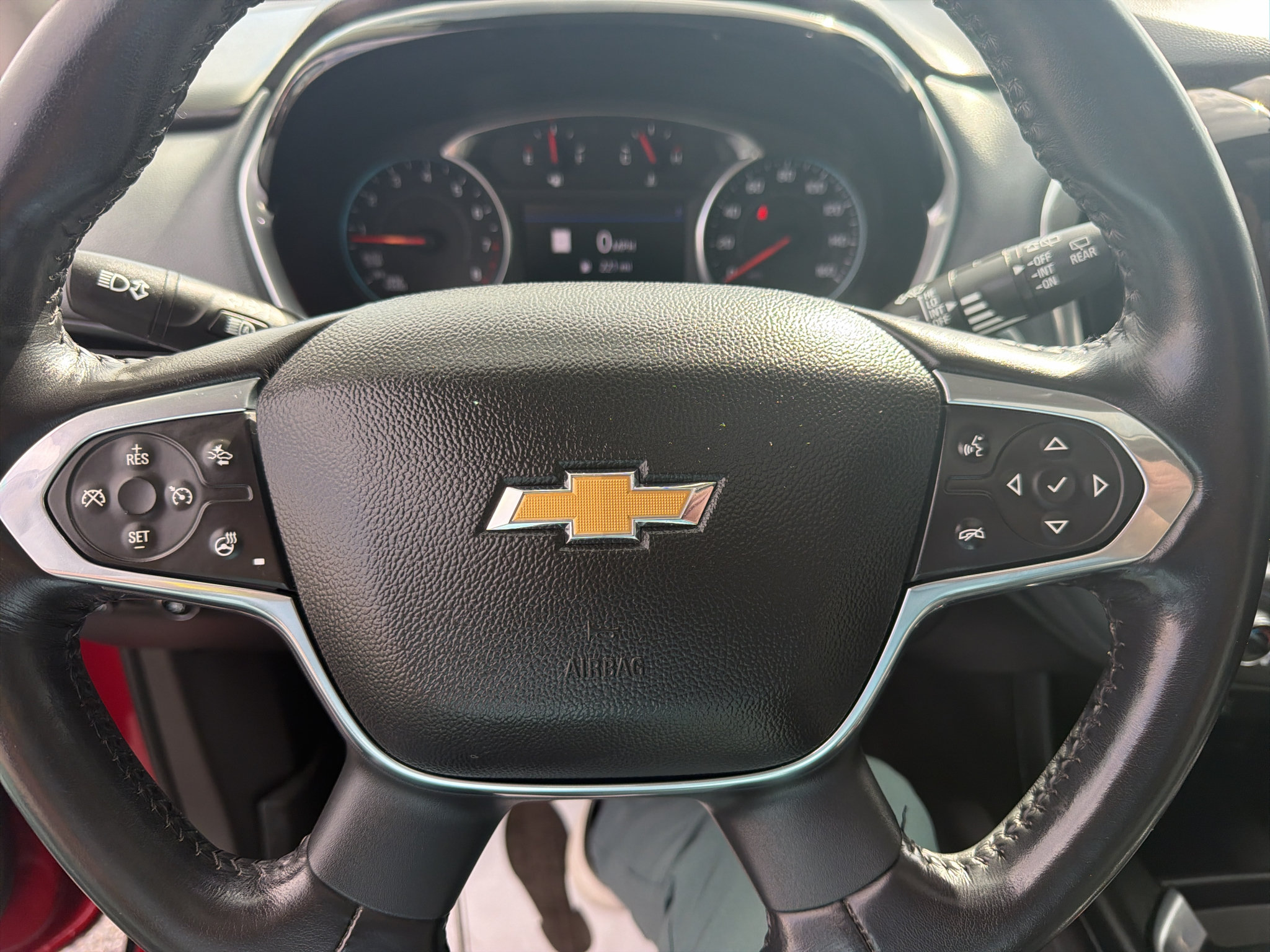 Used 2021 Chevrolet Traverse LT w/ LT Premium Package AWD/4WD image 20