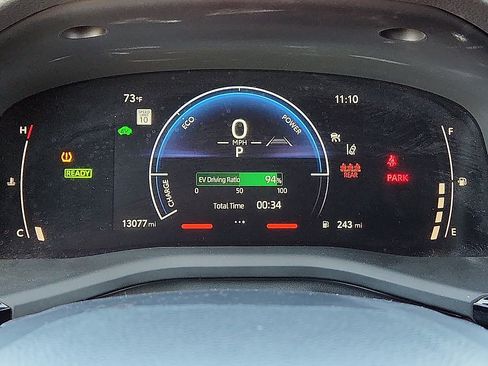 Used 2025 Toyota Camry SE image 10