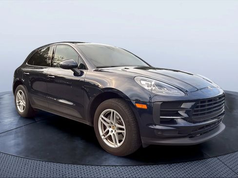 Used 2020 Porsche Macan image 7