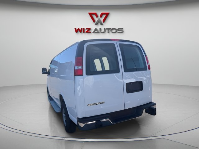 Used 2025 Chevrolet Express 2500 w/ Driver Convenience Package RWD image 3