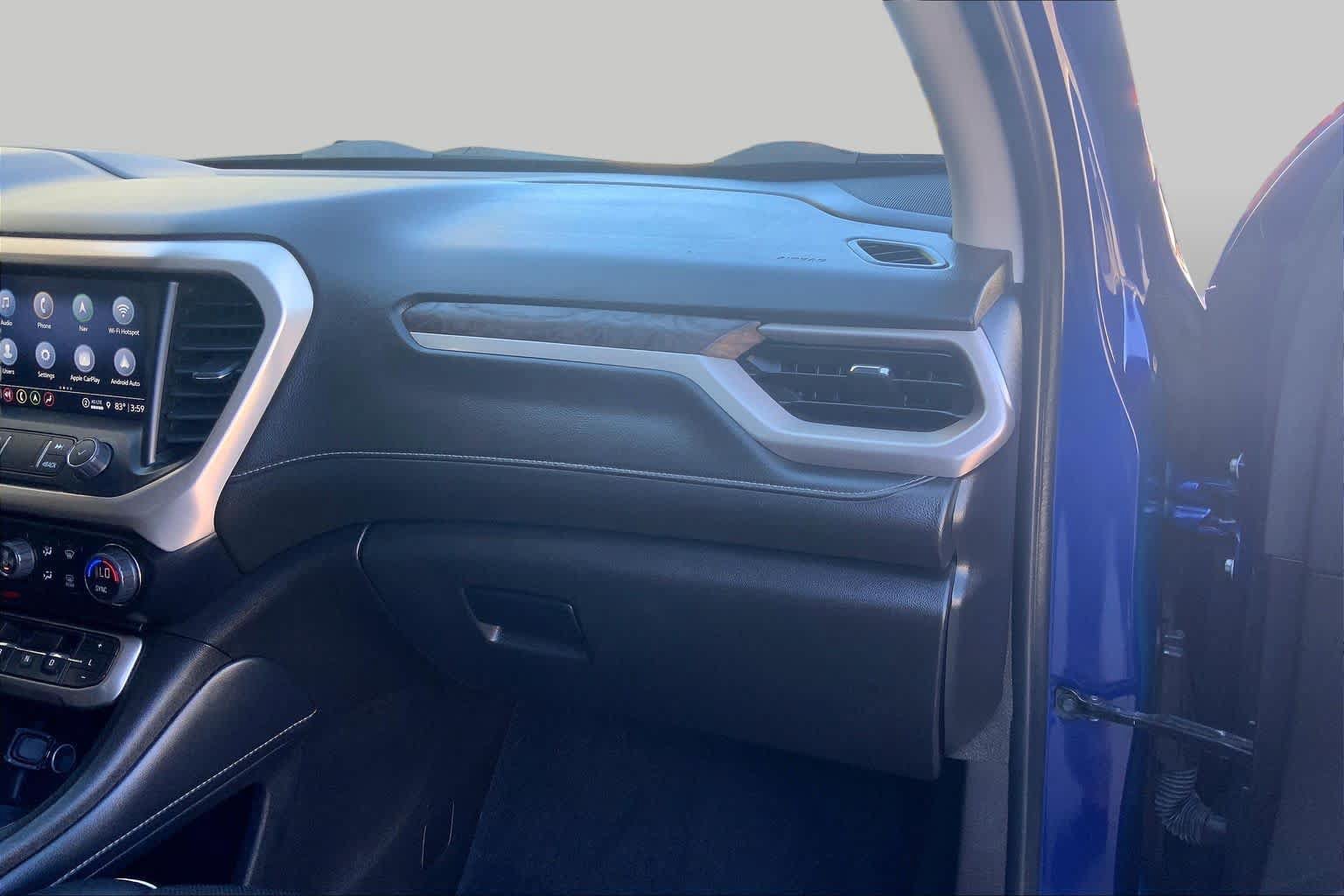 Used 2023 GMC Acadia Denali w/ Denali Ultimate Package FWD image 19