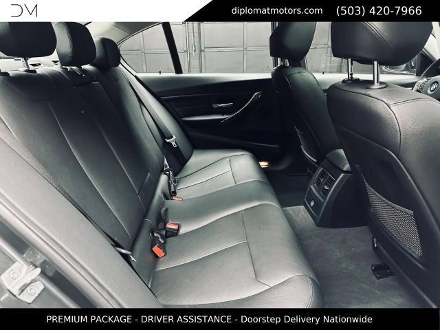 Used 2017 BMW 320i Sedan RWD image 21