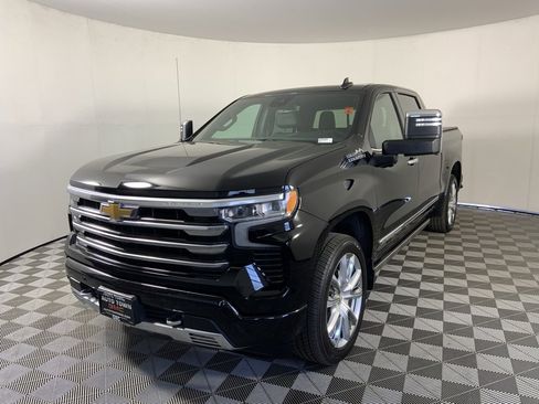 Used 2025 Chevrolet Silverado 1500 High Country w/ High Country Premium Package image 5