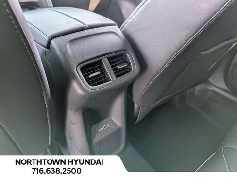 Used 2023 Buick Envision Essence image 33