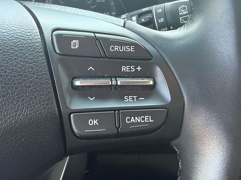 Used 2018 Hyundai Elantra GT w/ Style Package 02 FWD image 16