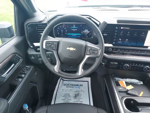 New 2026 Chevrolet Silverado 3500 LTZ w/ LTZ Premium Package AWD/4WD image 16