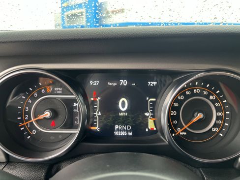 Used 2020 Jeep Gladiator Overland w/ LED Lighting Group image 13