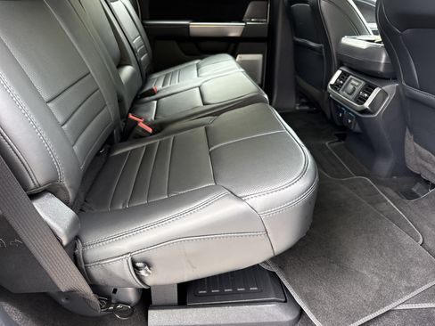 Used 2024 Ford F150 Platinum w/ Equipment Group 702A High AWD/4WD image 15